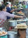 tipiskas-mianmaro-gatviu-maistas.jpg